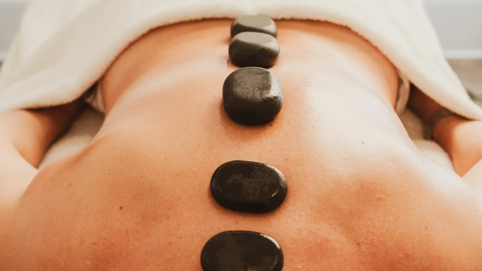 Hot stone massage treatment at Davaar House